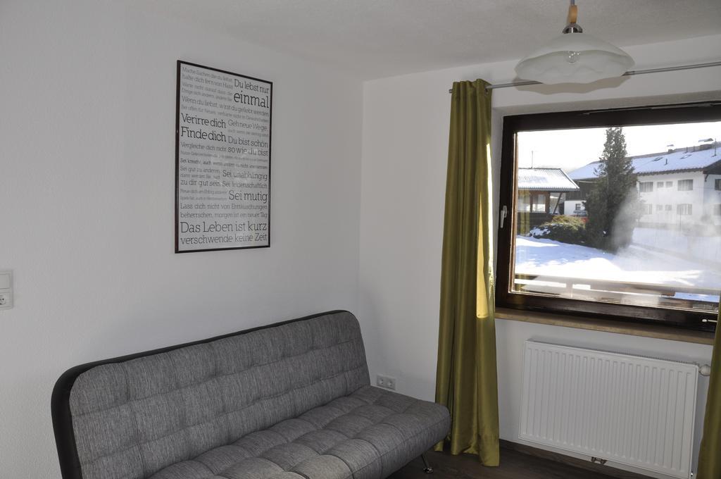 Pension Aschlandhof Obsteig Extérieur photo